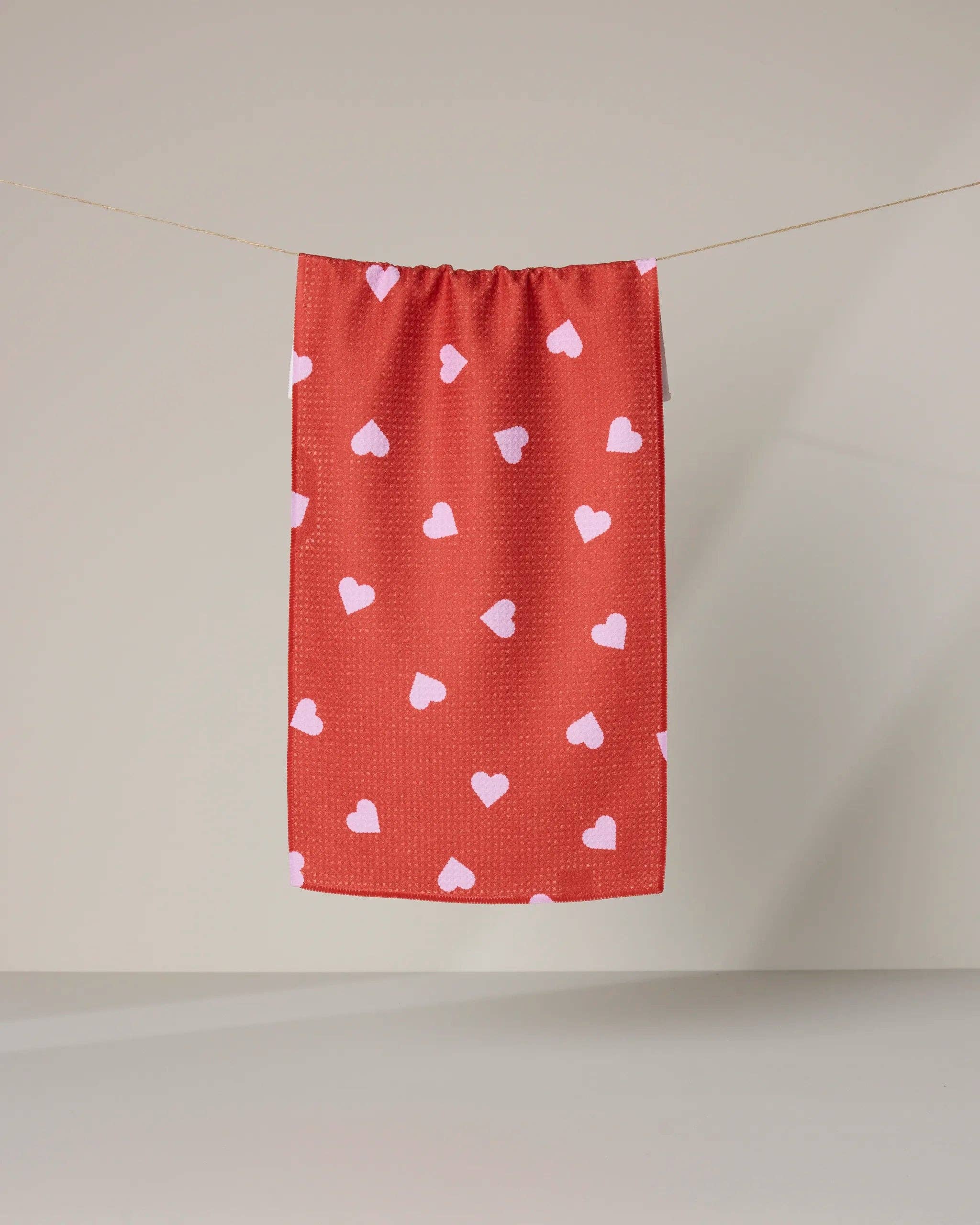 Love Toss Bar Towel
