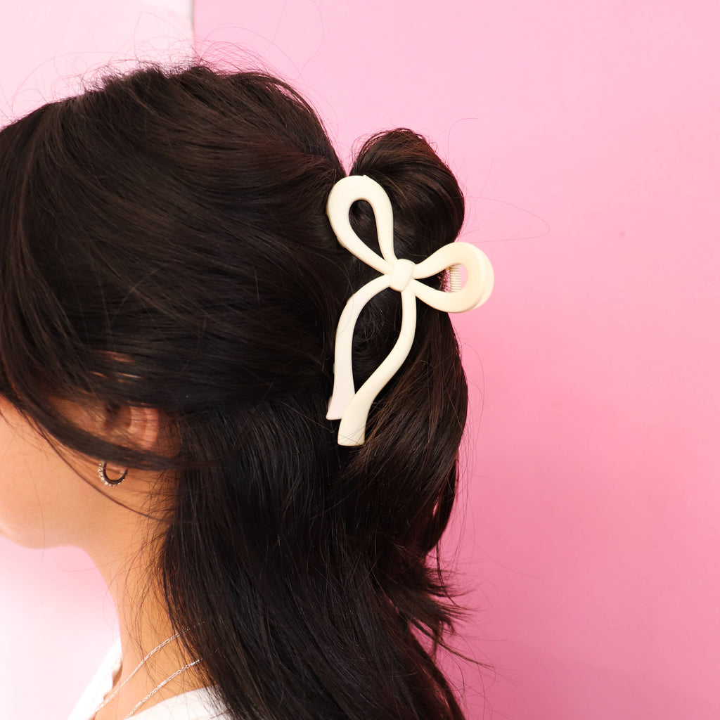 Charming Bow Hair Clip: Cream